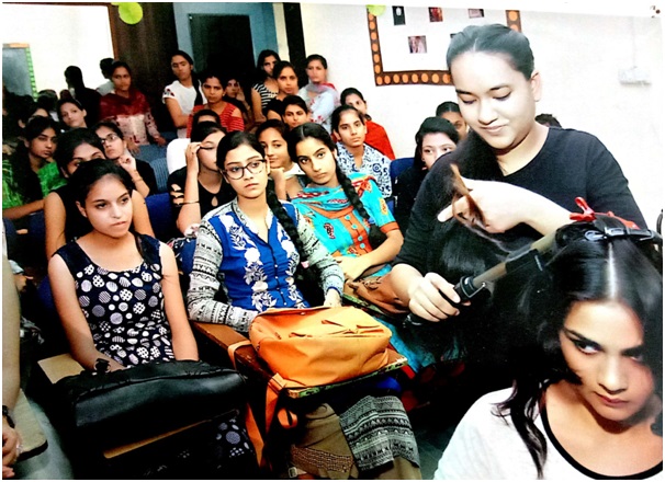 KMV Kaushal Kendra » Thermal Hair styling by (orane institute)